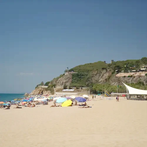 Weiter Strand in Calella.
